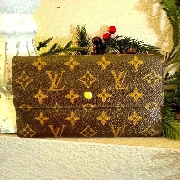 Louis Vuitton Handbags - - LOUIS VUITTON
Monogram Canvas Porte Tresor International Long Wallet